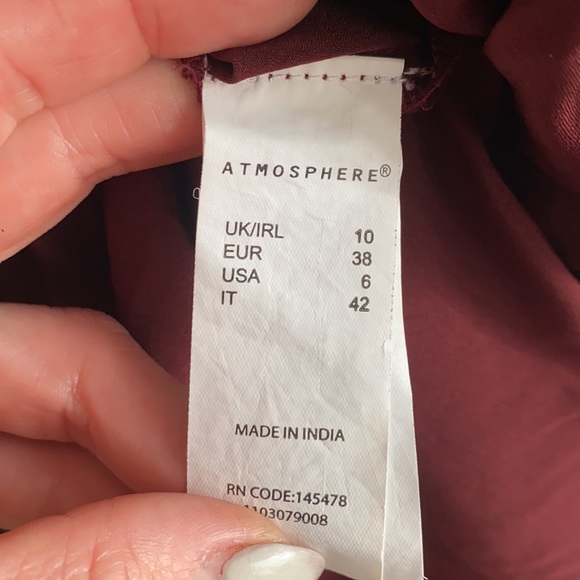 Atmosphere Short Sleeve V-Neck Romper Size 6 - Picture 12 of 13